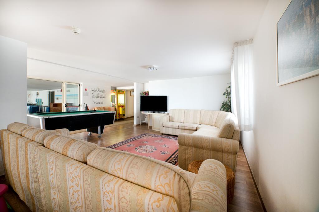 Hotel Belsoggiorno Каттолика Экстерьер фото