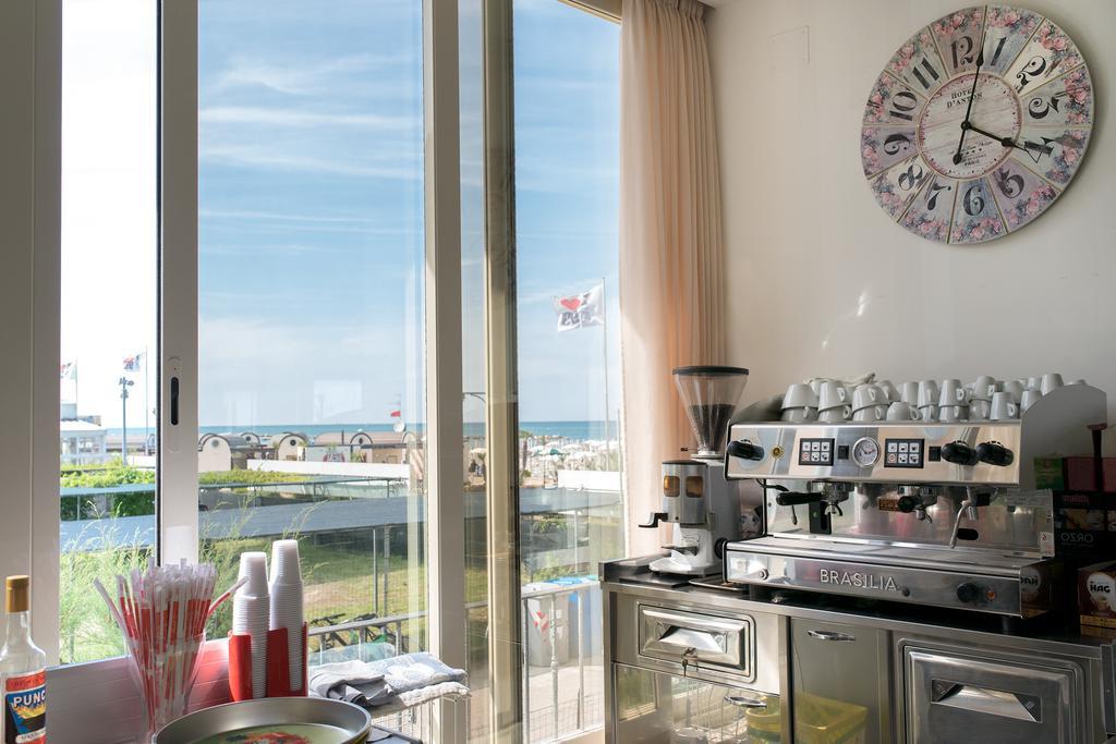 Hotel Belsoggiorno Каттолика Экстерьер фото