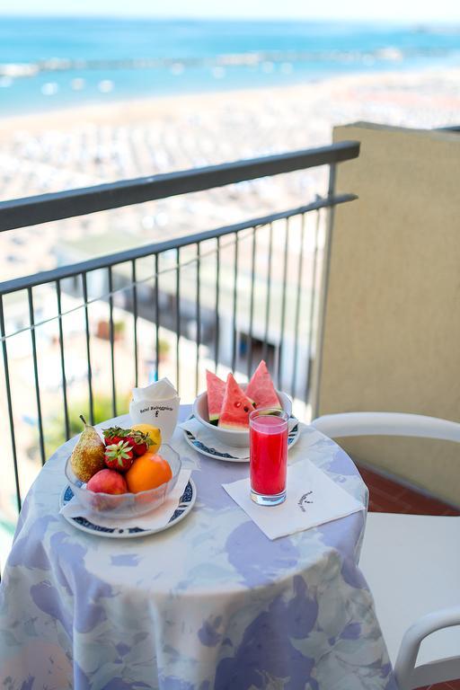Hotel Belsoggiorno Каттолика Экстерьер фото